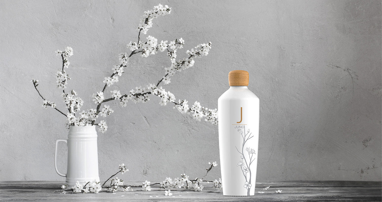 New Juno and Sens collection bottles